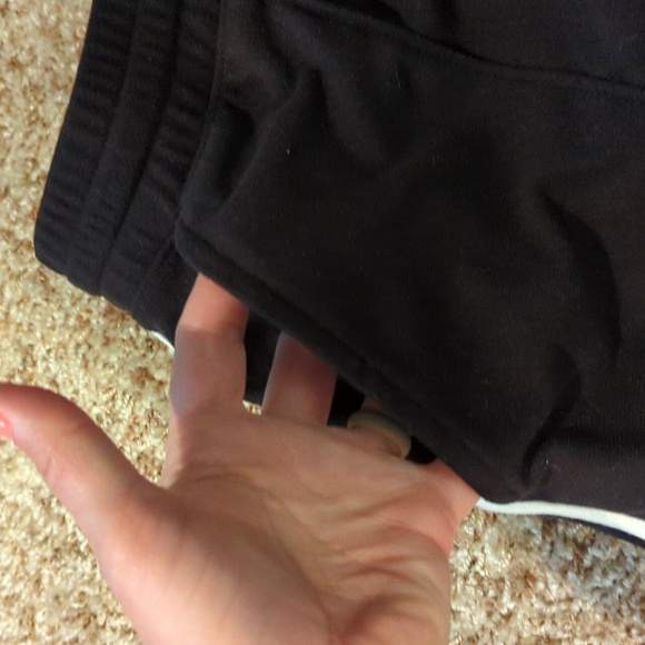 Vans Micro Mini Shorts Women's Size Small Black White Pockets - Picture 3 of 8